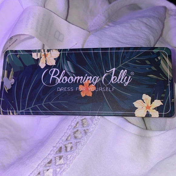 BLOOMING JELLY dress suit coverup lace inlaid deep V-neck bell sleeve NEW size S - Picture 7 of 12